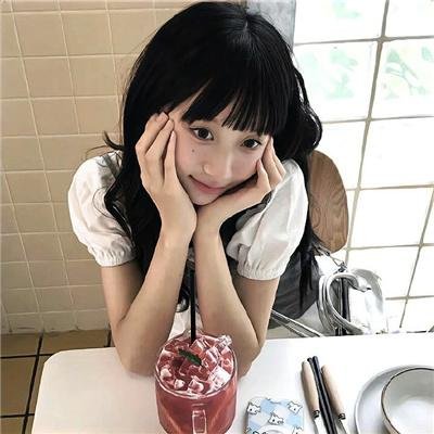 世界上最快乐的女孩